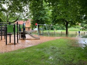 09.07.2021 - Spielplatz Dietersdorf (Carolin Suchanek) - Überschwemmung